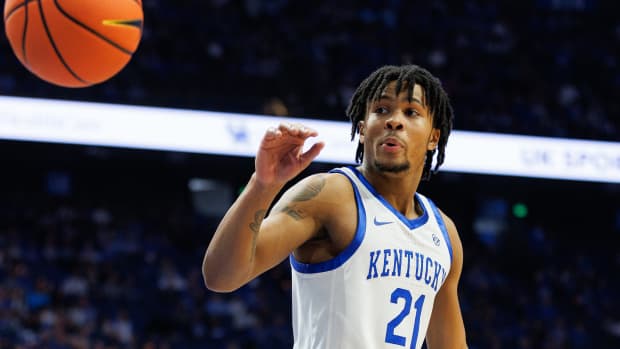 Nov 6, 2023; Lexington, Kentucky, USA; Kentucky Wildcats guard D.J. Wagner (21) grabs the inbound pass during the first half against the New Mexico State Aggies at Rupp Arena at Central Bank Center. Mandatory Credit: Jordan Prather-USA TODAY Sports